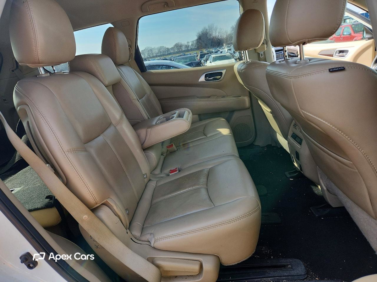 Nissan Pathfinder 2016
