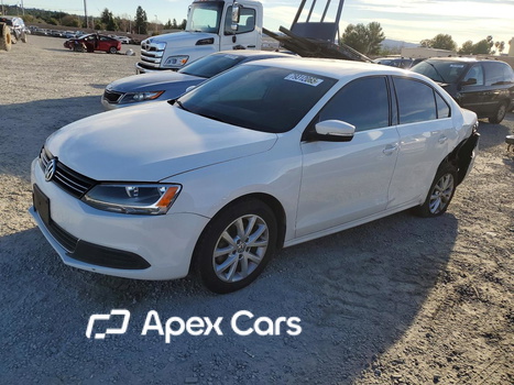 Volkswagen Jetta 2013 - Image 1 of 12