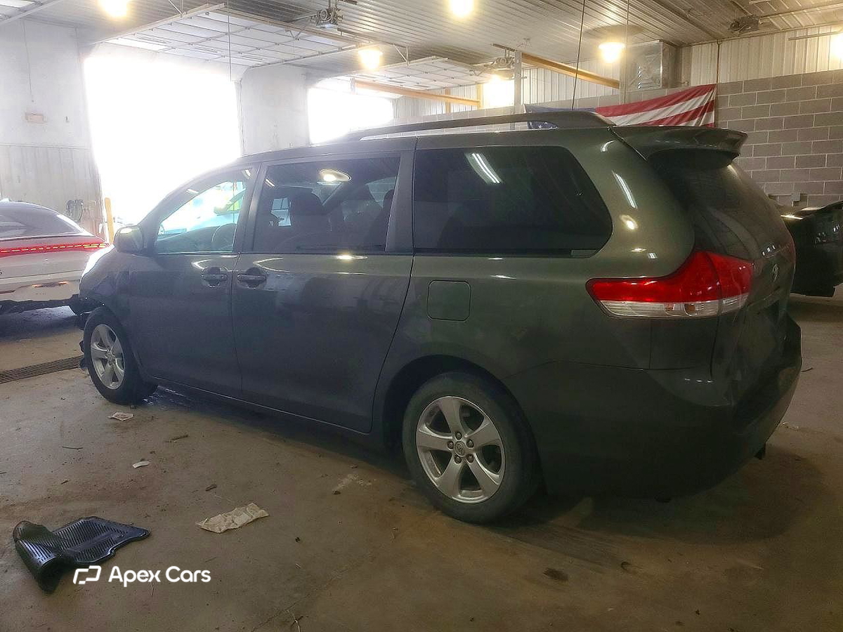 Toyota Sienna 2012