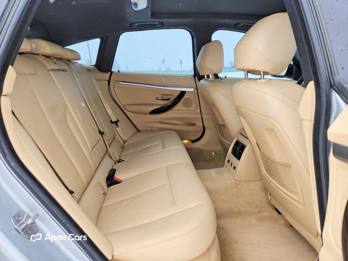 BMW Series 3 2016