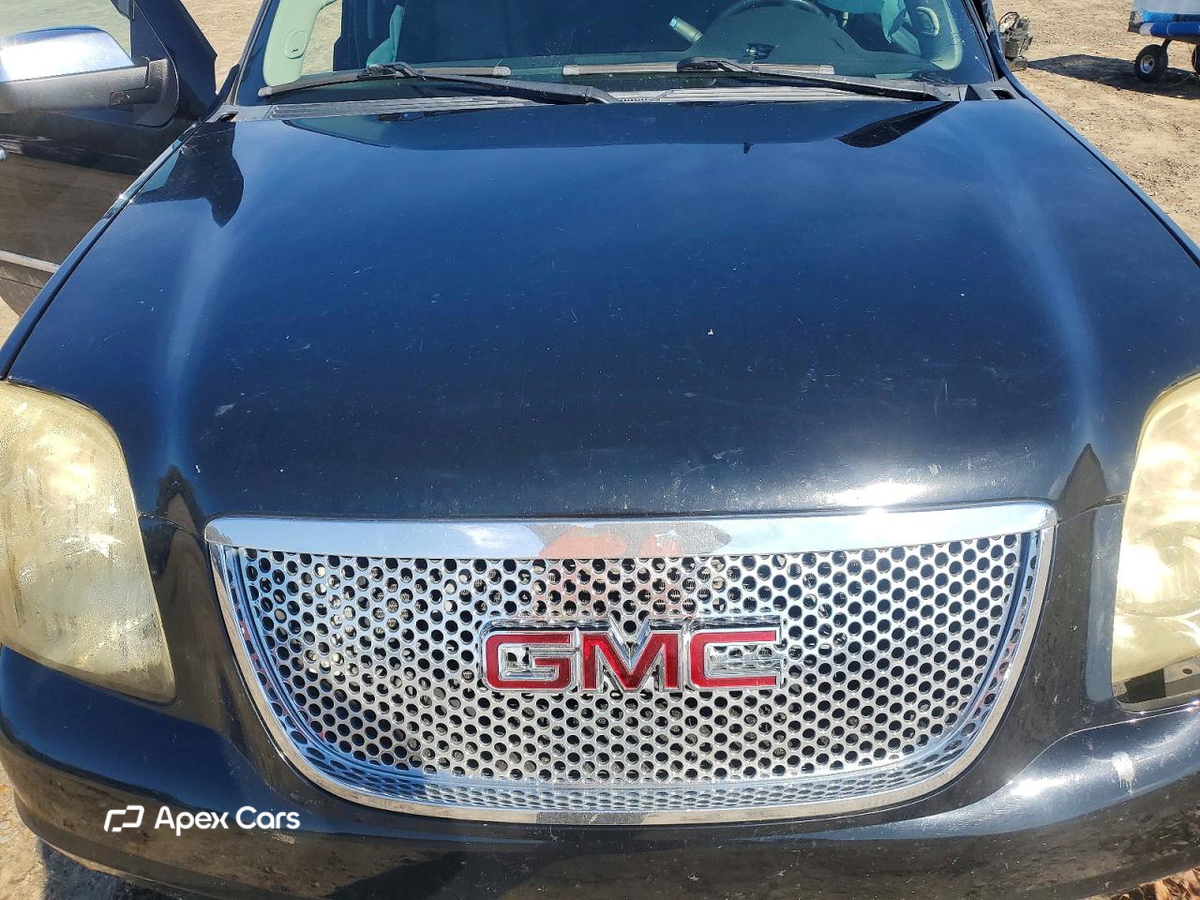 GMC Yukon 2011