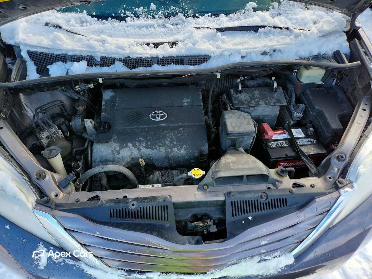Toyota Sienna 2015