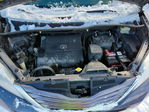 Toyota Sienna 2015