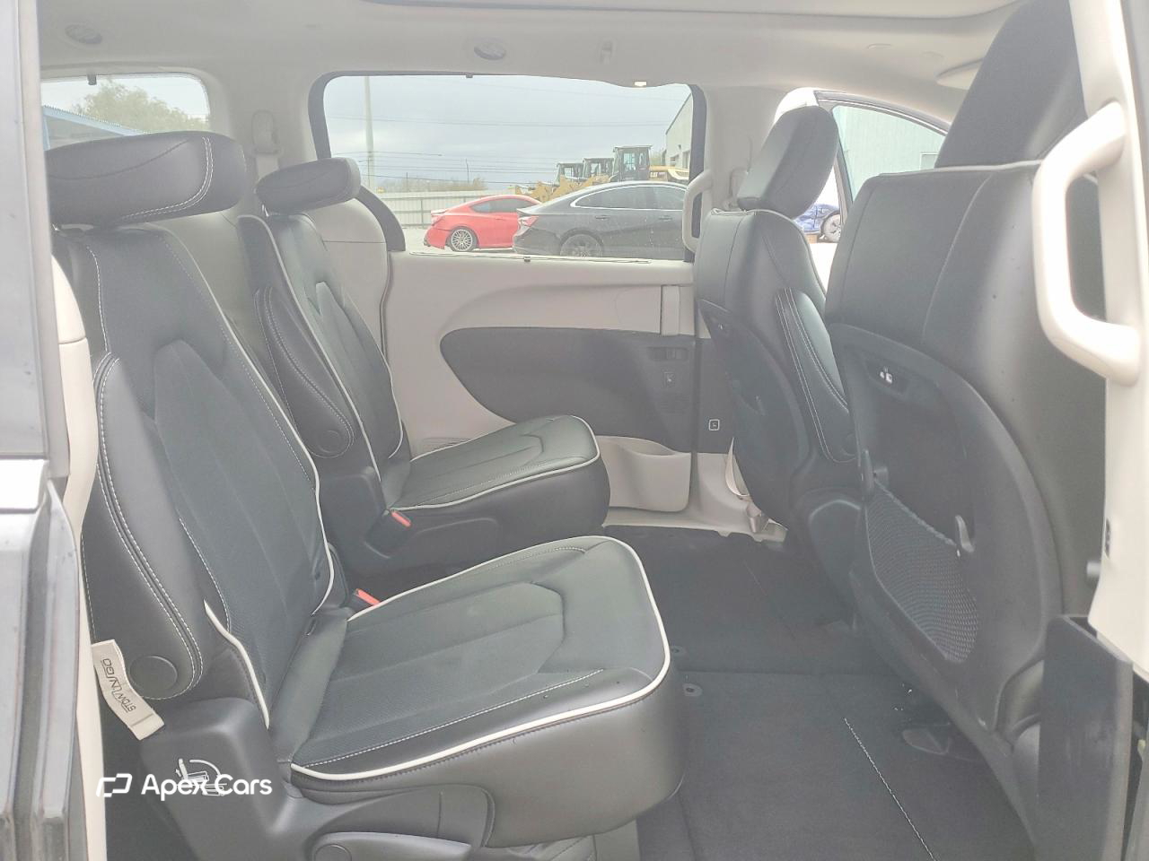 Chrysler Pacifica 2023