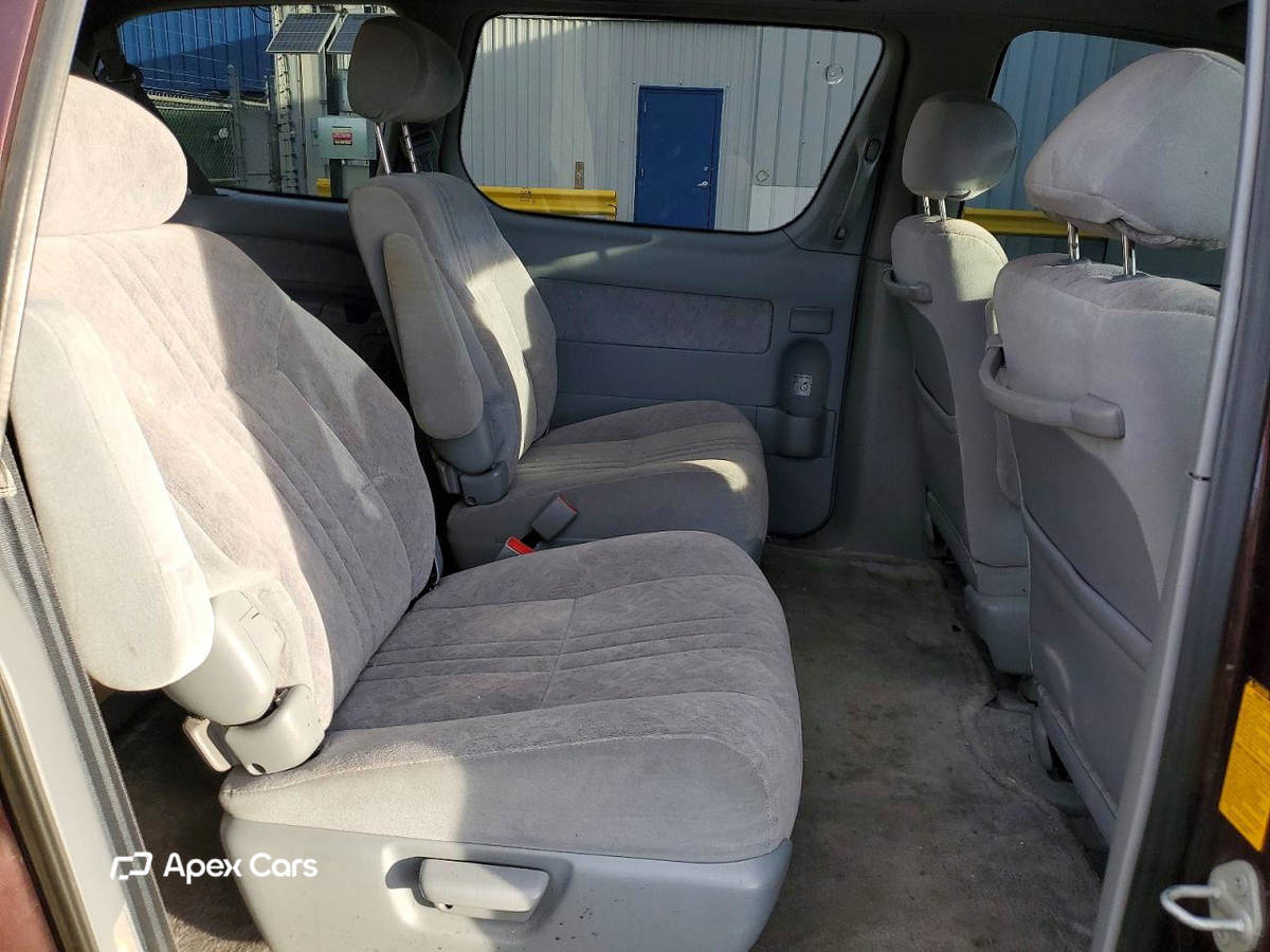 Toyota Sienna 2000