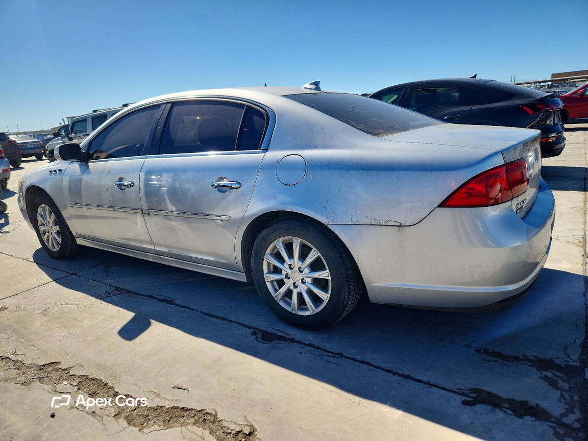 Buick Lucerne 2011