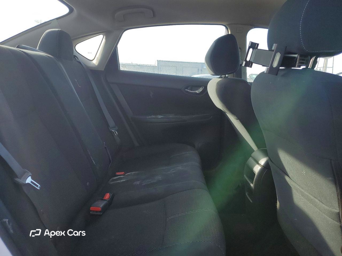 Nissan Sentra 2016