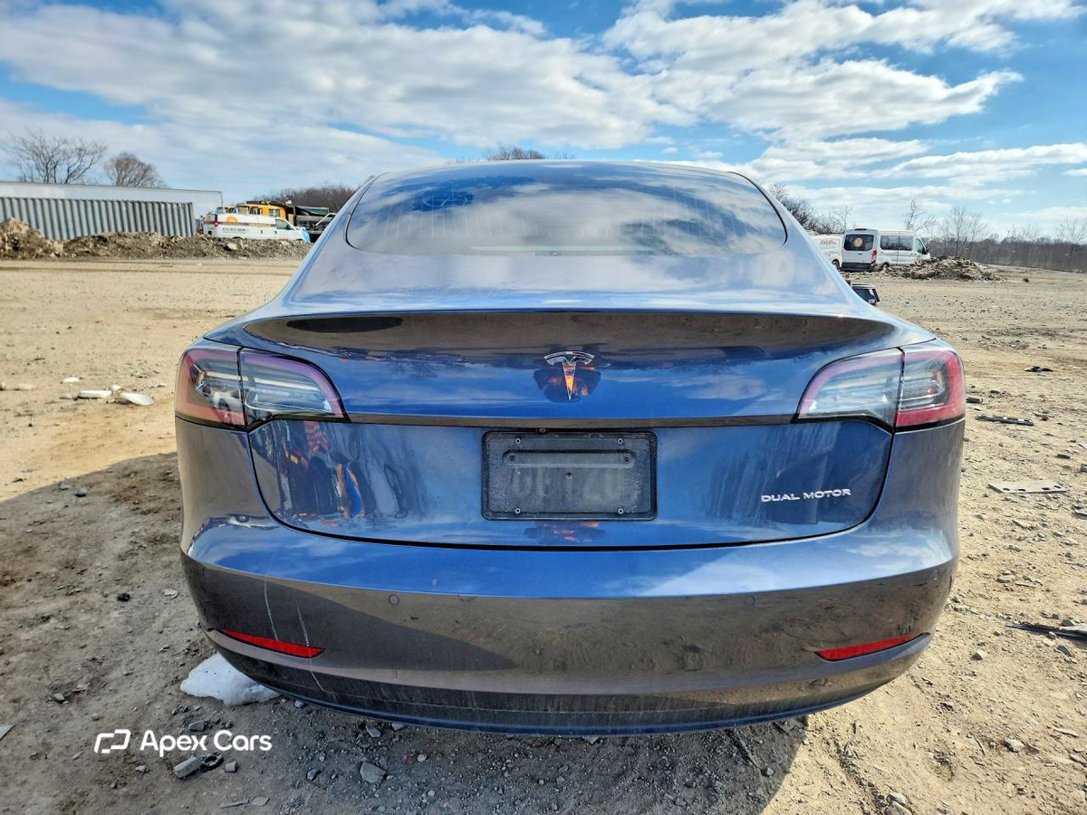 Tesla Model 3 2020
