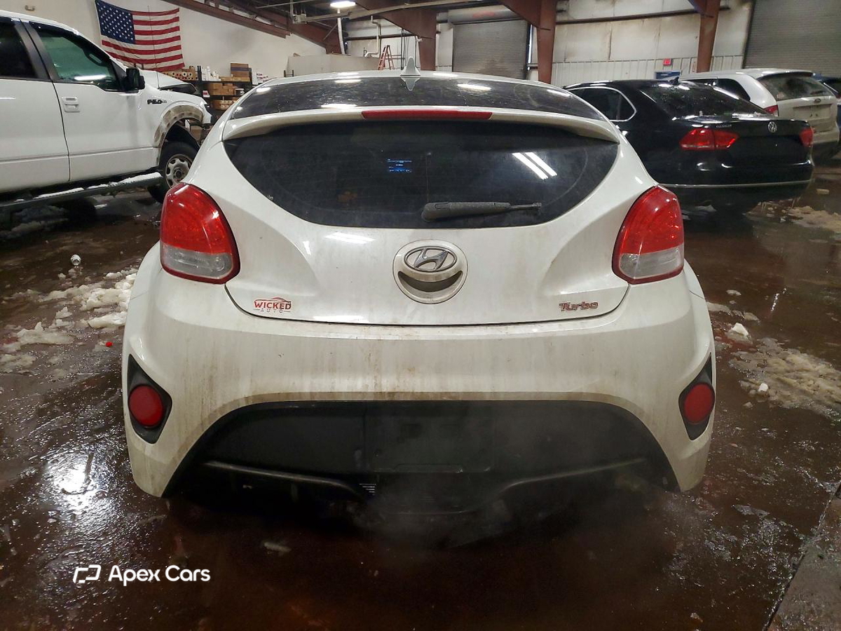 Hyundai Veloster 2013