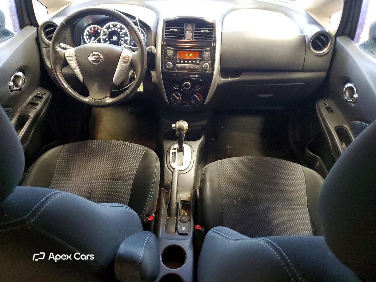 Nissan Versa 2015