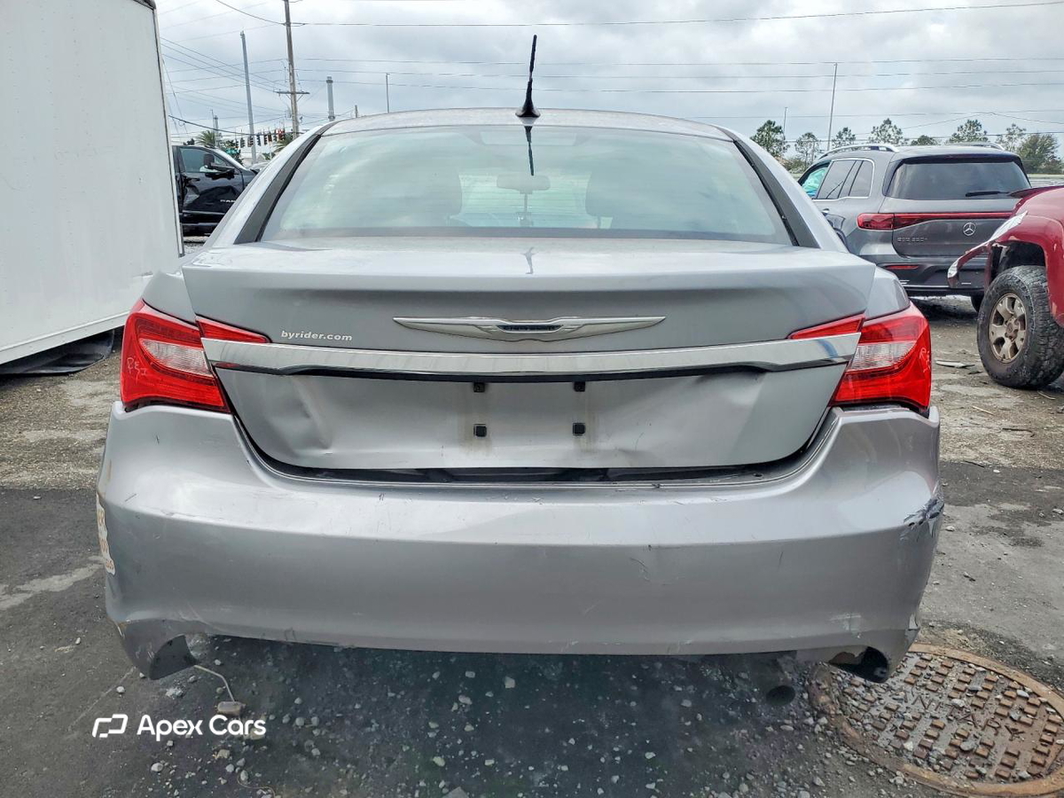 Chrysler 200 2013