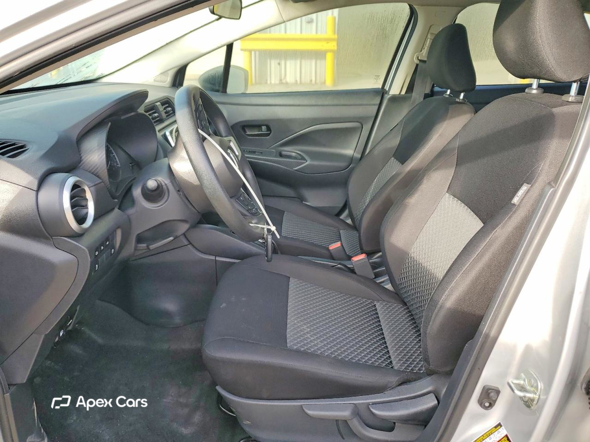 Nissan Versa 2021