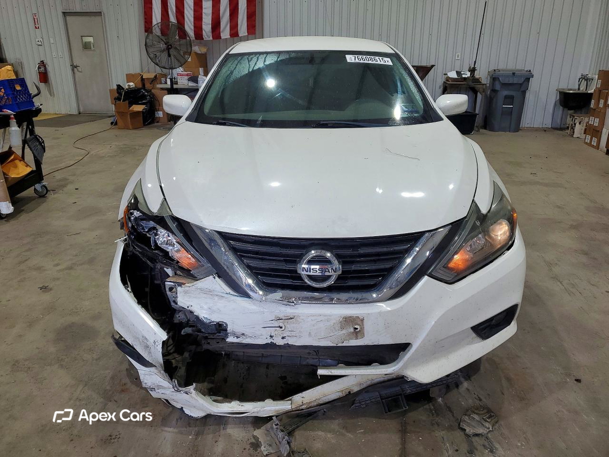 Nissan Altima 2018