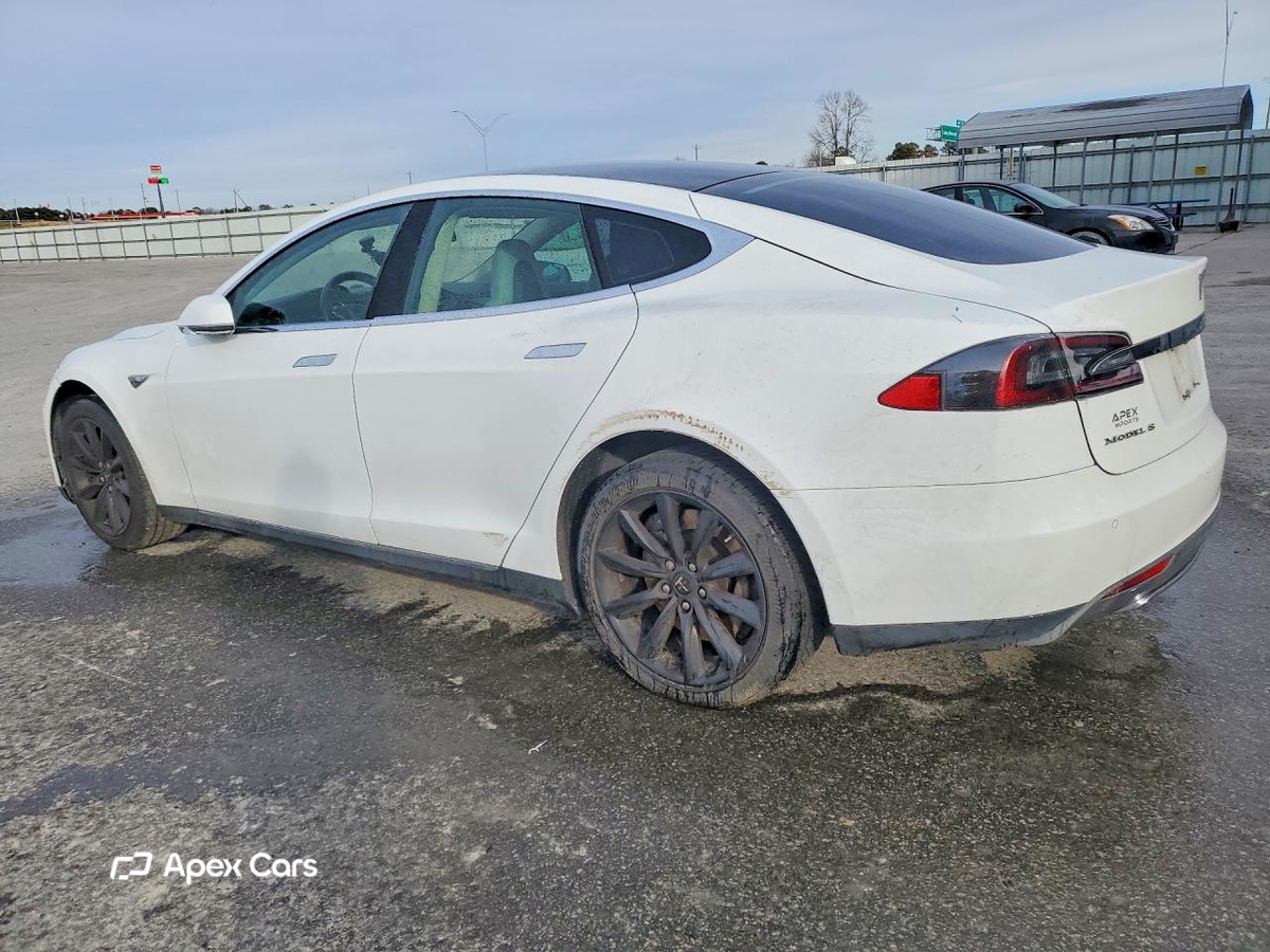 Tesla Model S 2014