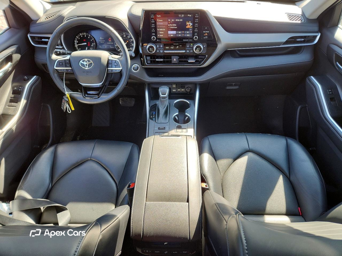 Toyota Highlander 2021