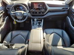 Toyota Highlander 2021