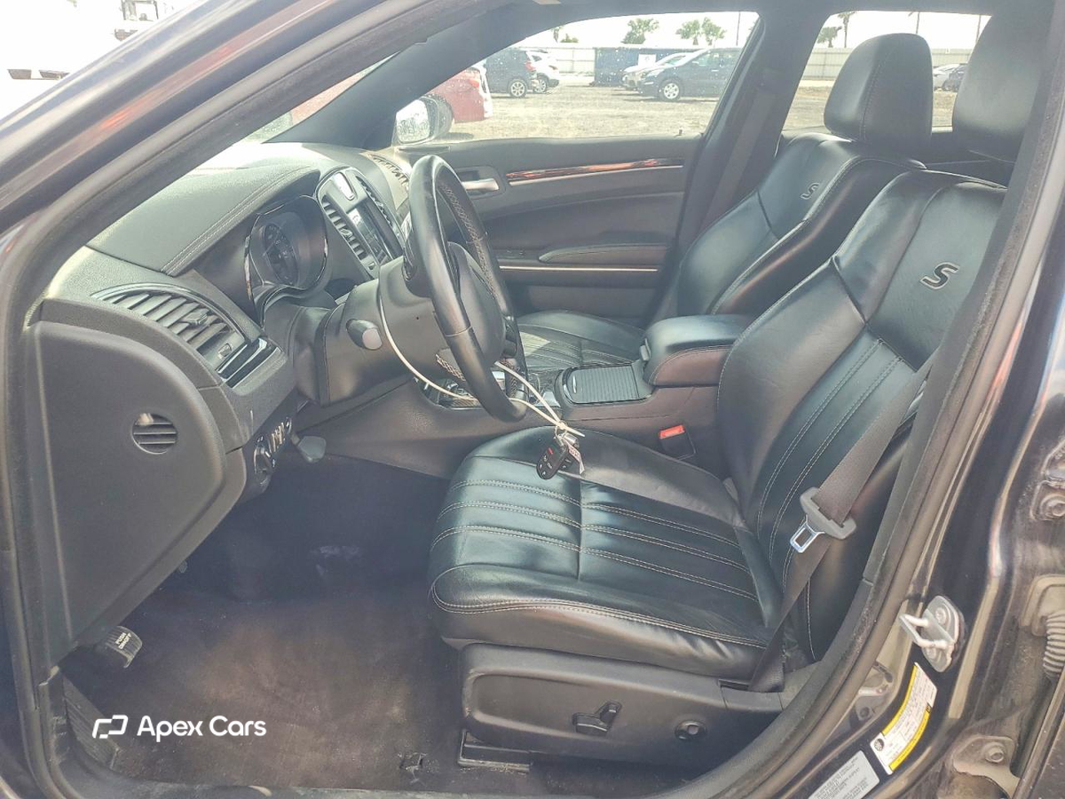 Chrysler 300 2017