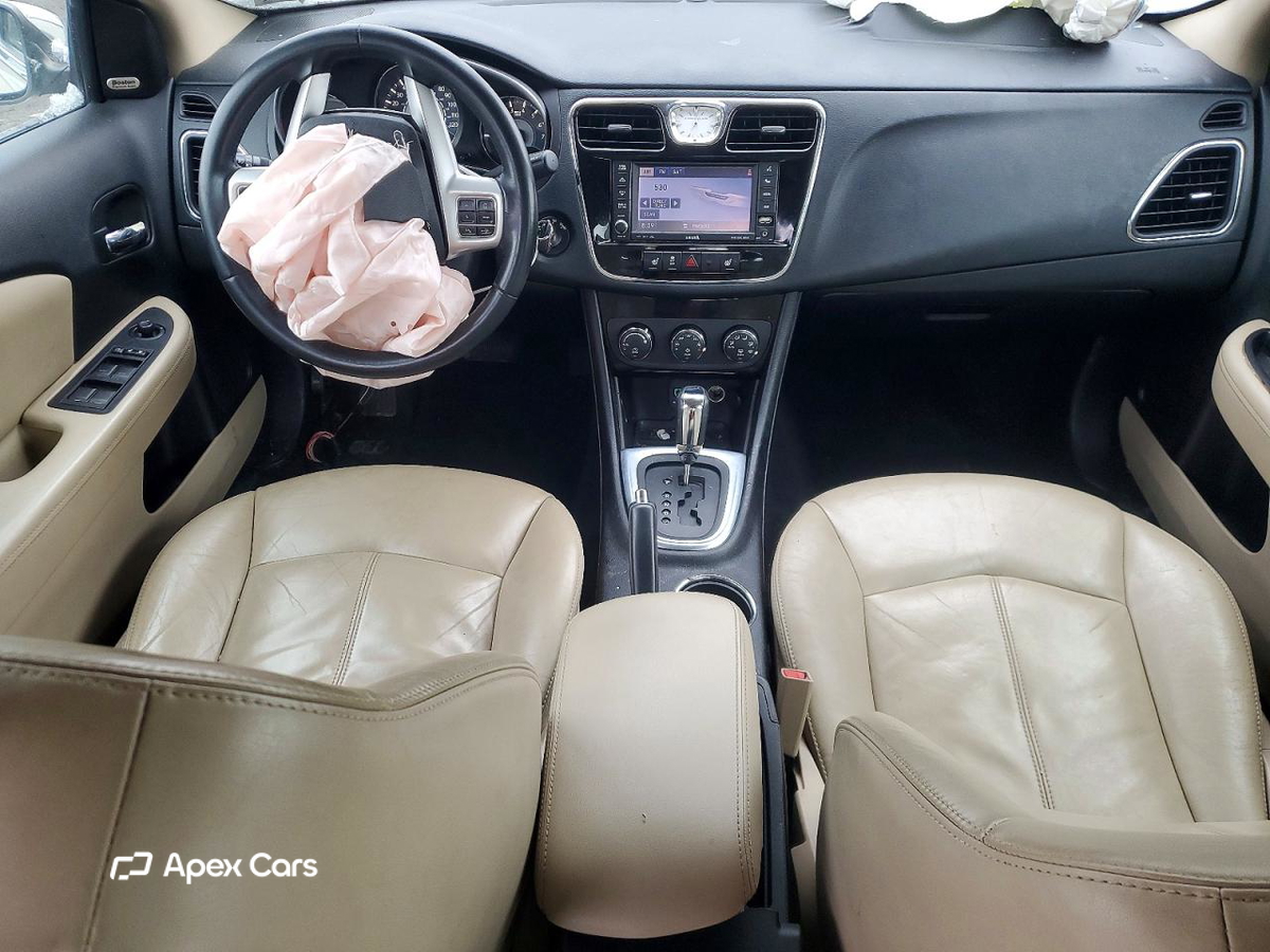 Chrysler 200 2013