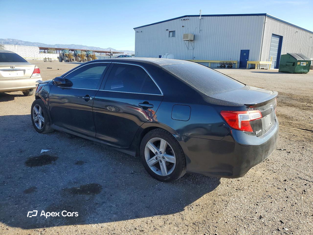 Toyota Camry 2012
