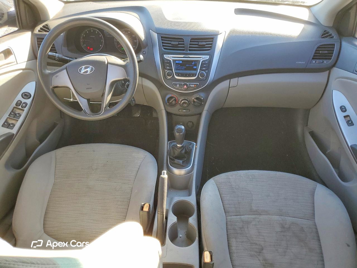 Hyundai Accent 2015