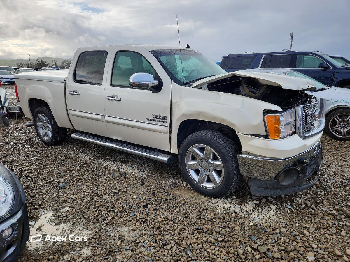GMC Sierra 2013