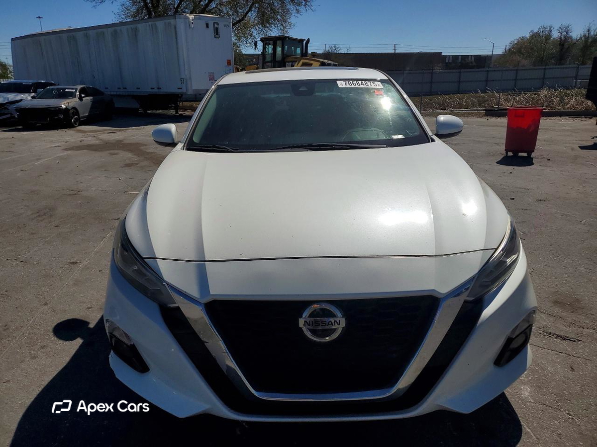 Nissan Altima 2019