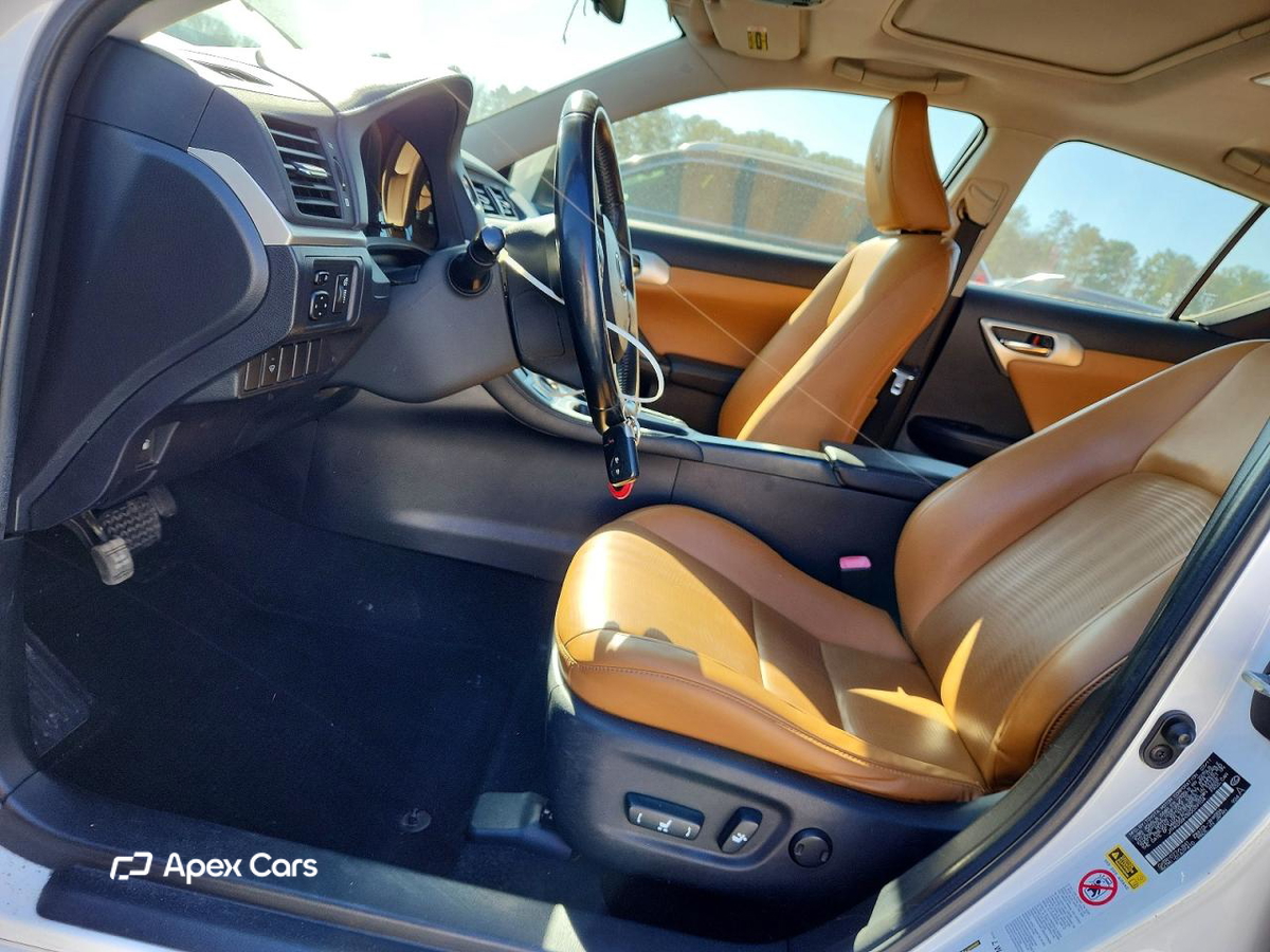 Lexus CT 2011