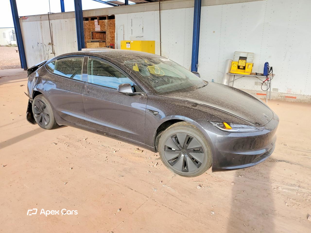 Tesla Model 3 2025