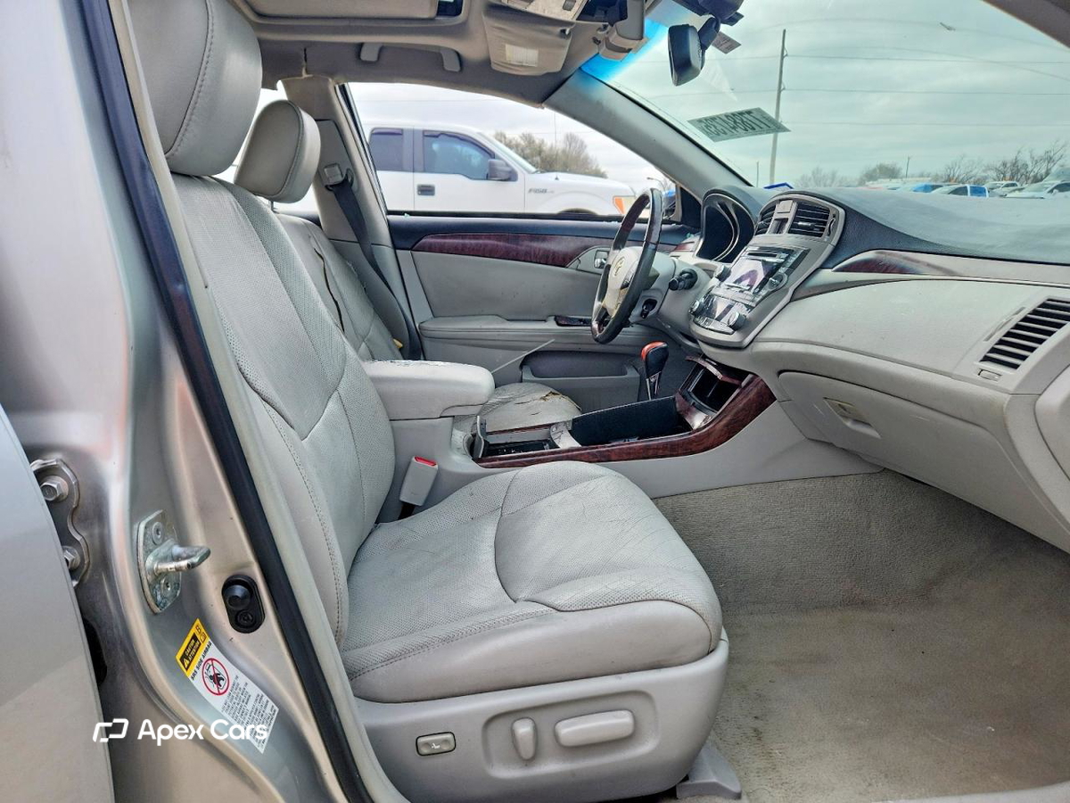 Toyota Avalon 2011