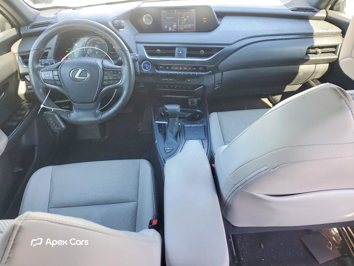 Lexus UX 2020