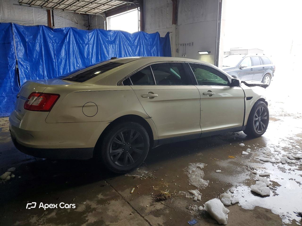 Ford Taurus 2010