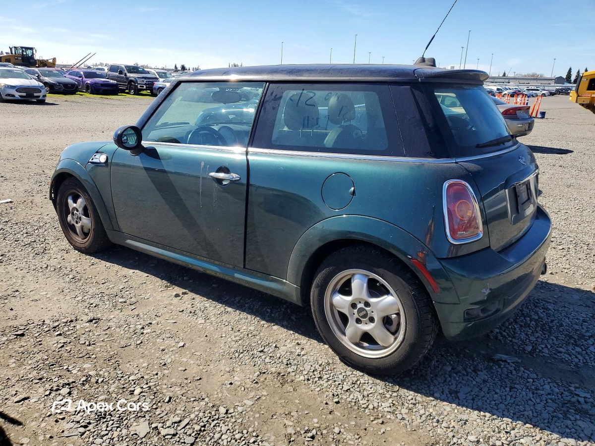 MINI Cooper 2010