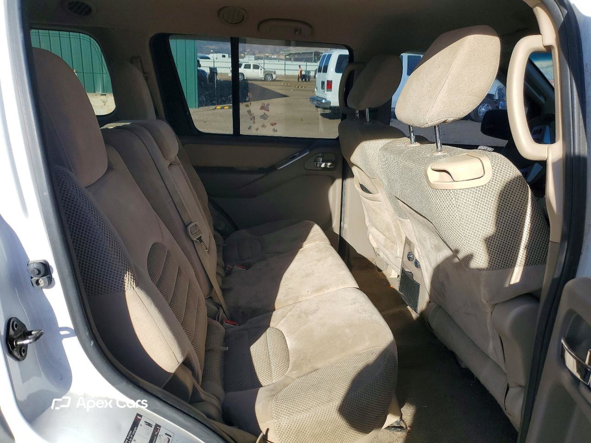 Nissan Pathfinder 2012