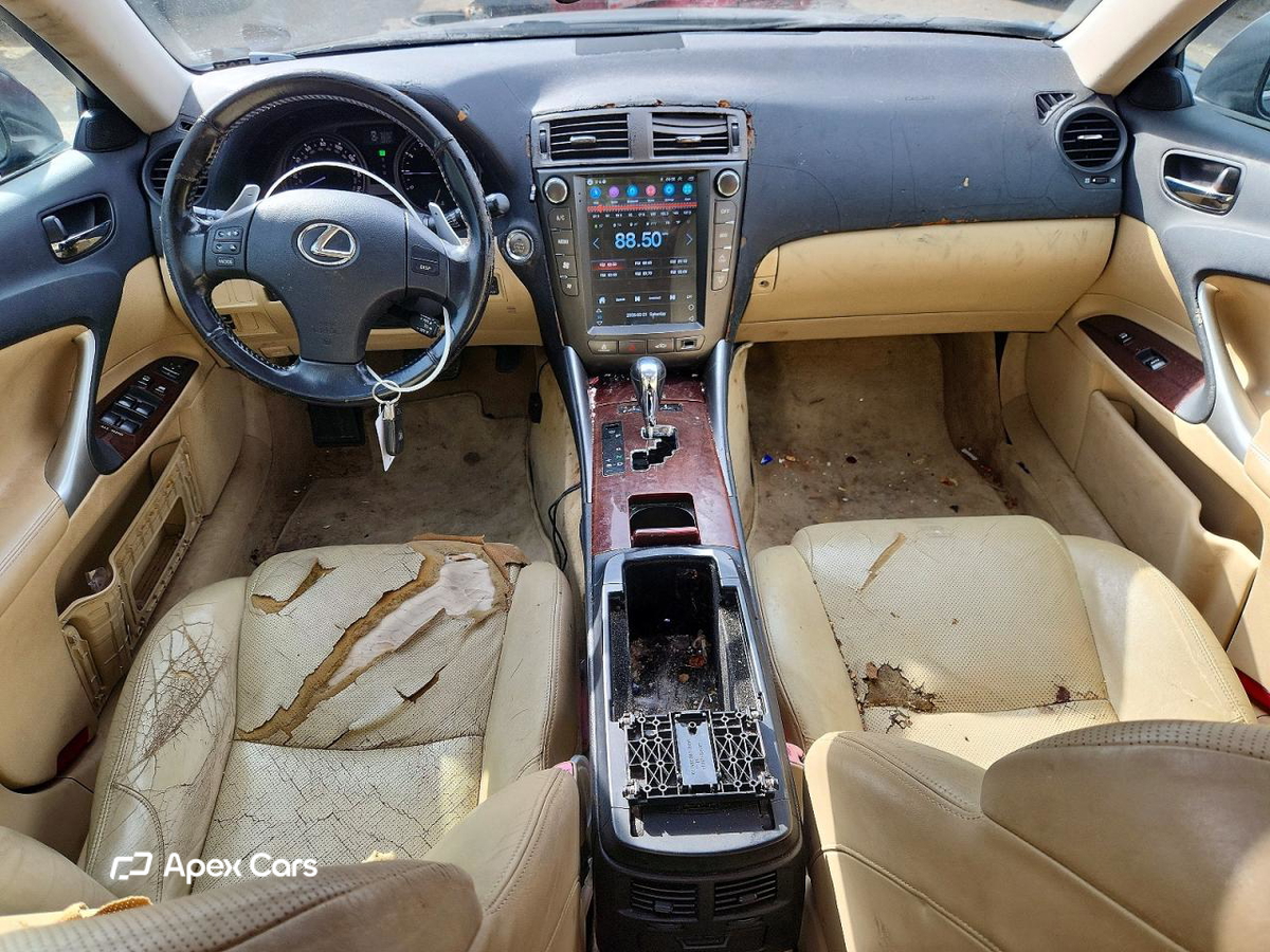 Lexus IS 2006