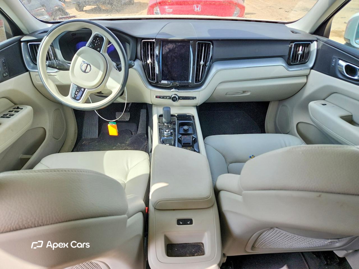 Volvo XC60 2023