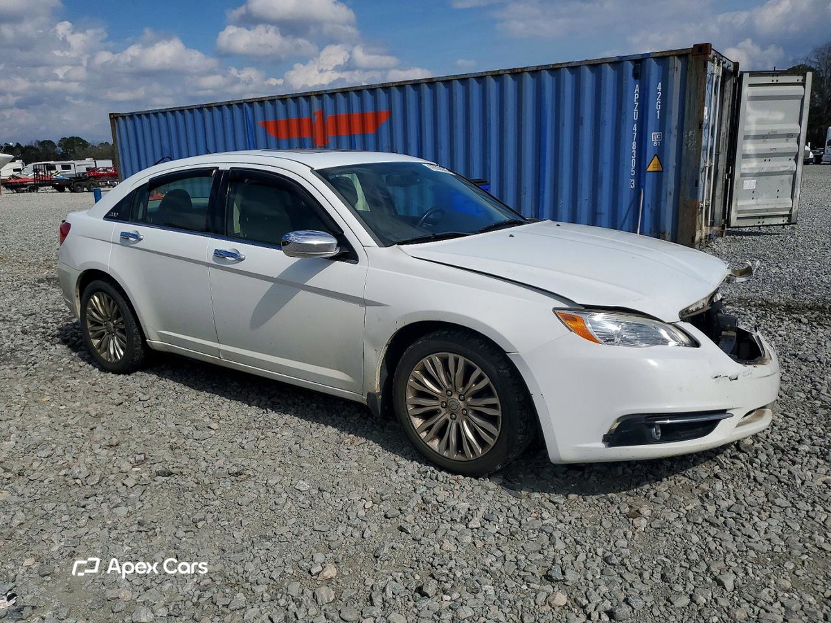 Chrysler 200 2011