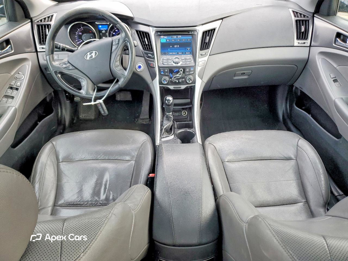 Hyundai Sonata 2011