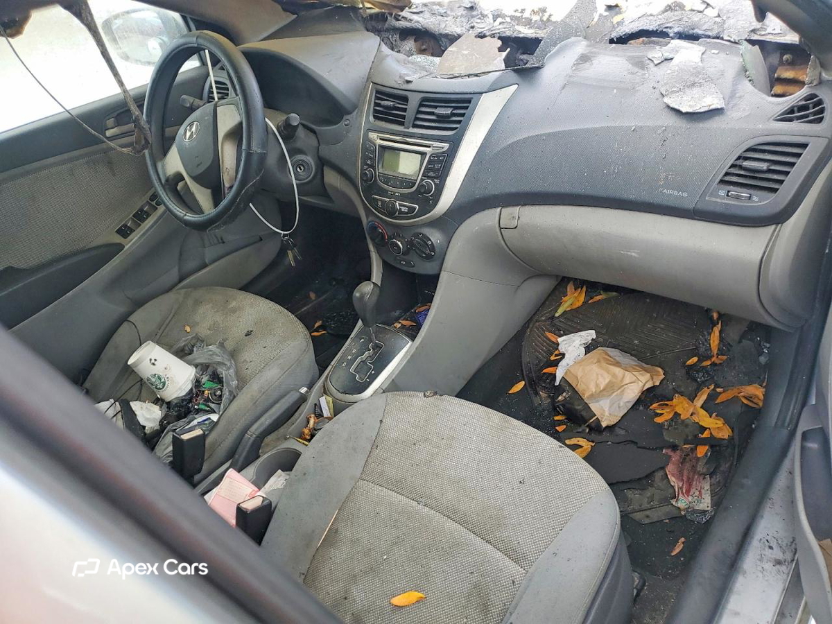 Hyundai Accent 2013