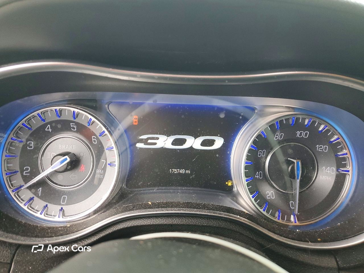 Chrysler 300 2016