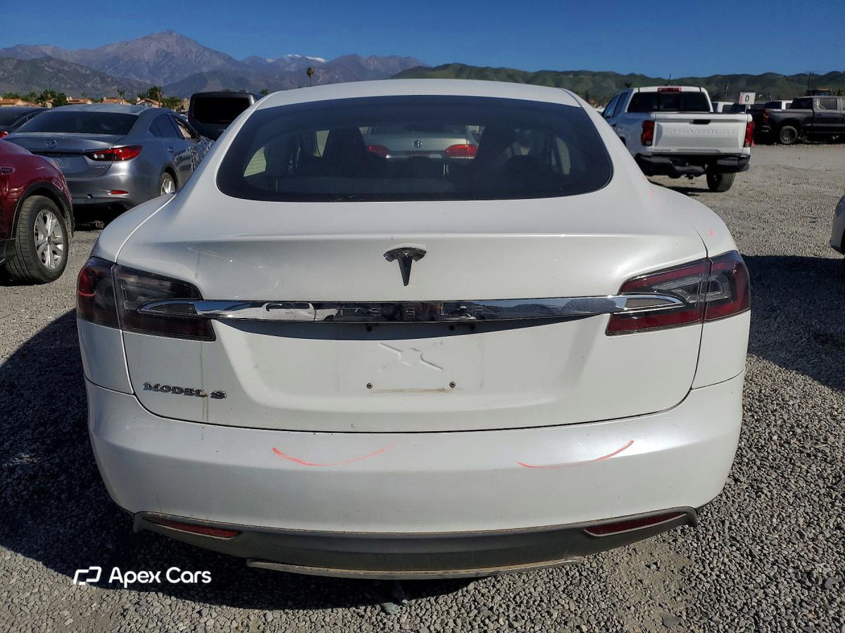 Tesla Model S 2013