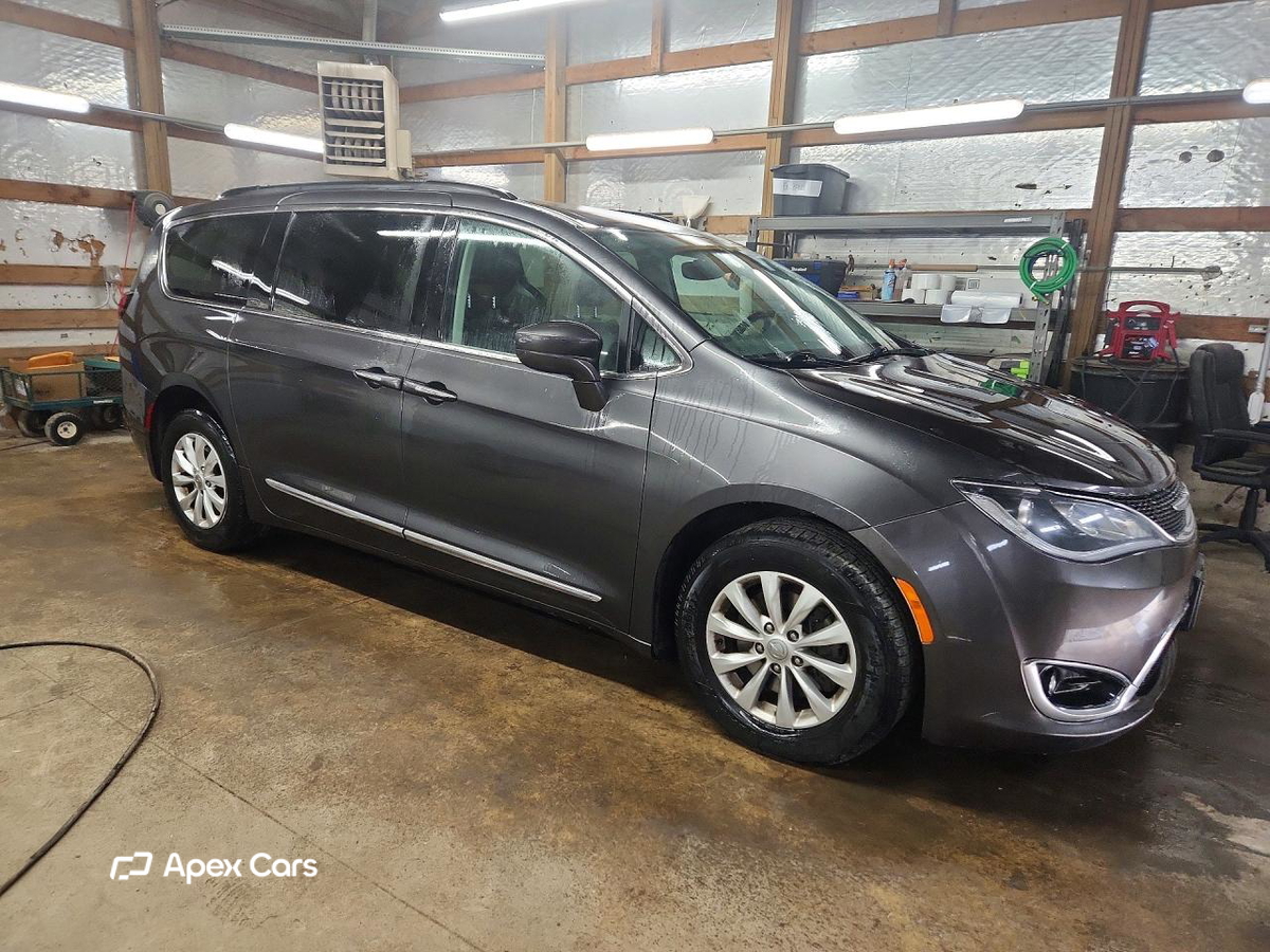 Chrysler Pacifica 2017