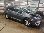 Chrysler Pacifica 2017