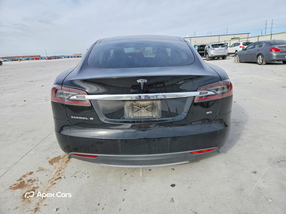 Tesla Model S 2013