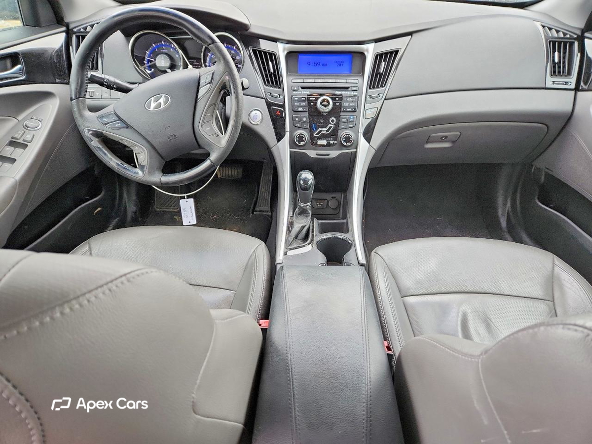 Hyundai Sonata 2011