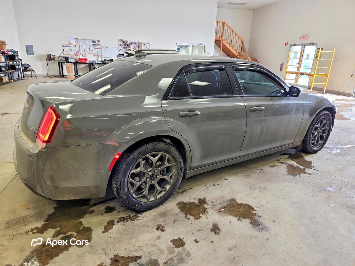 Chrysler 300 2017