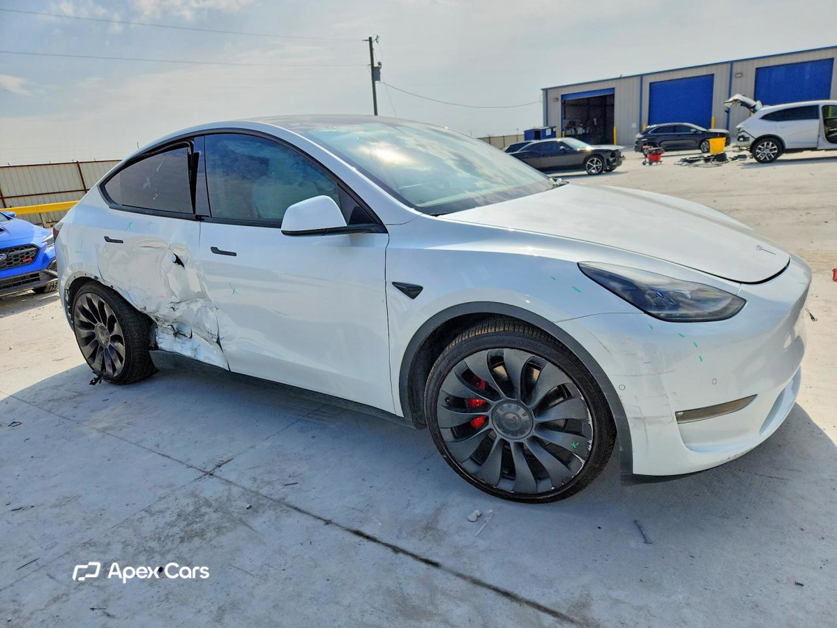 Tesla Model Y 2022