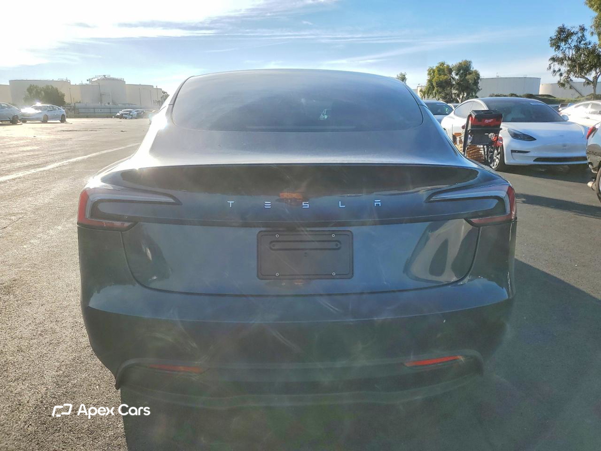 Tesla Model 3 2025