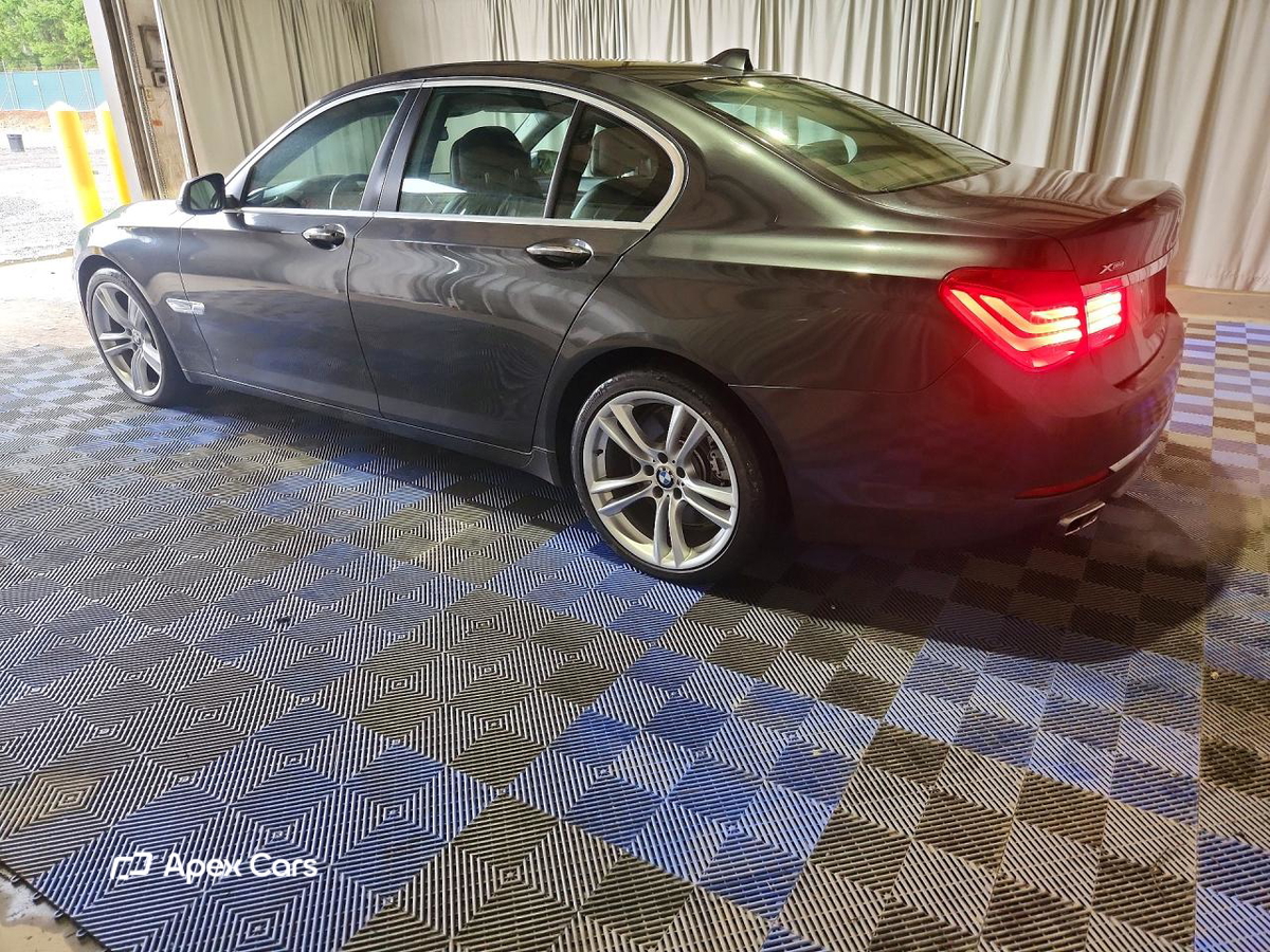 BMW Series 7 2013