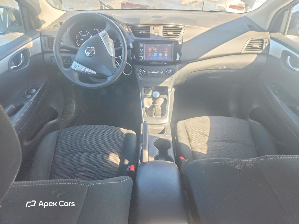 Nissan Sentra 2019