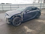 Lexus IS 2023
